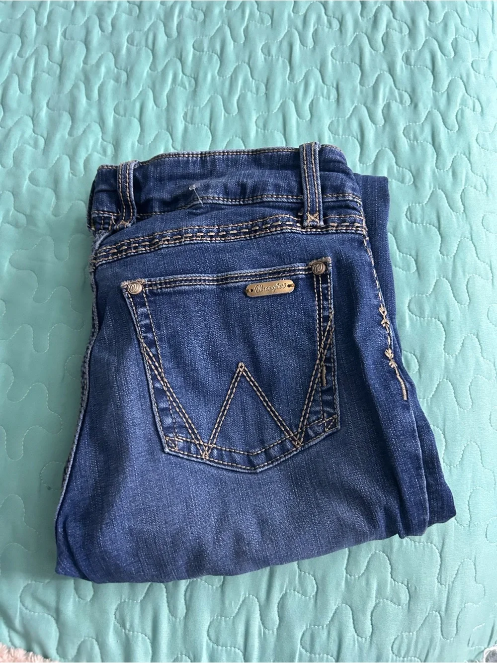 Wrangler Women's Blue Bootcut Jeans with Contrast Stitching